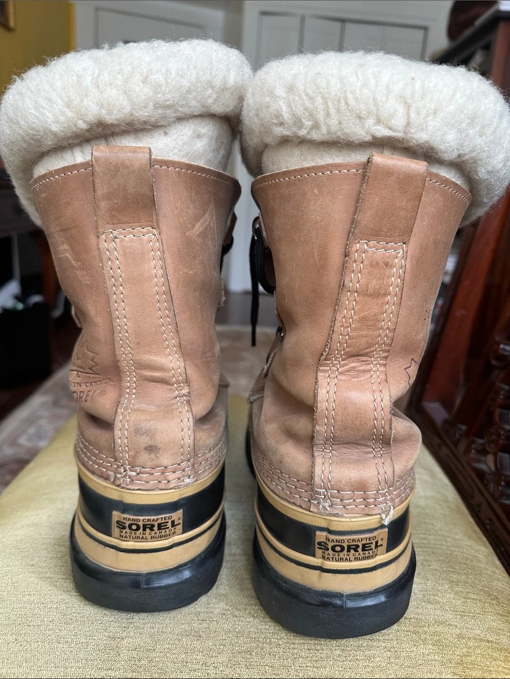 Sorel Caribou Lace-Up Mid Waterproof Leather Wool Lined Cold Weather Boots
